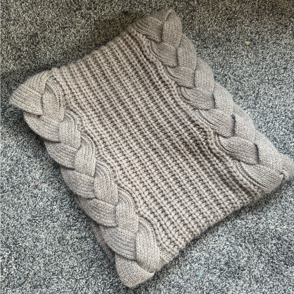 Ugg infinity scarf neck warmer beige chunky